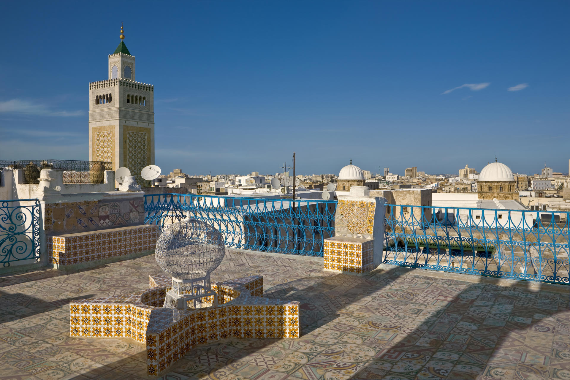 tunisia-misteriosa-extensao-de-praia_1.jpg